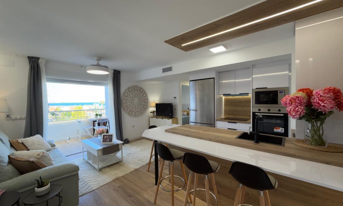 Segunda mano - Apartamento -
Torrevieja - Punta Prima