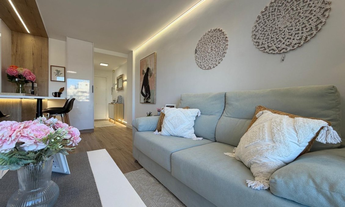 Segunda mano - Apartamento -
Torrevieja - Punta Prima