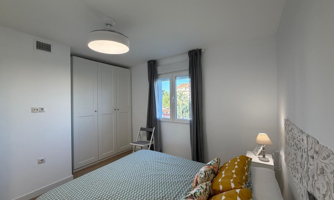 Segunda mano - Apartamento -
Torrevieja - Punta Prima