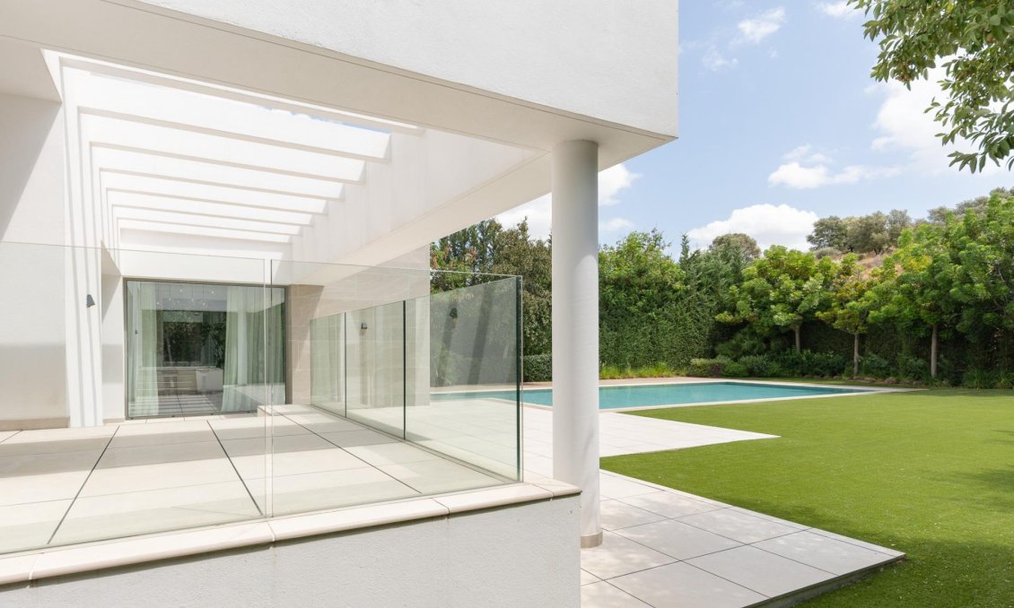 Neue Gebäude - Villa -
Estepona - Paraiso Alto