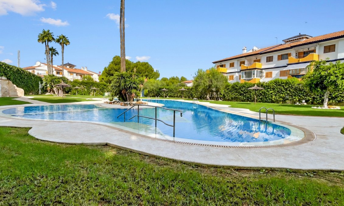 Segunda mano - Apartamento -
Mil Palmeras - Costa Blanca
