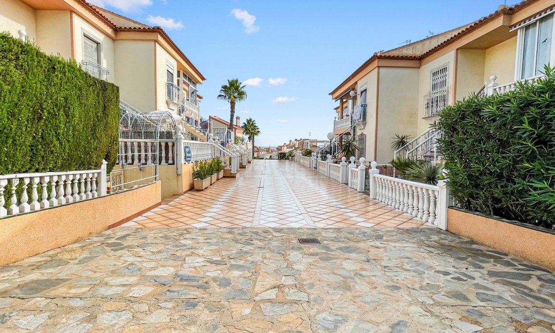Használt Ingatlanok - Apartman -
Orihuela Costa - Costa Blanca
