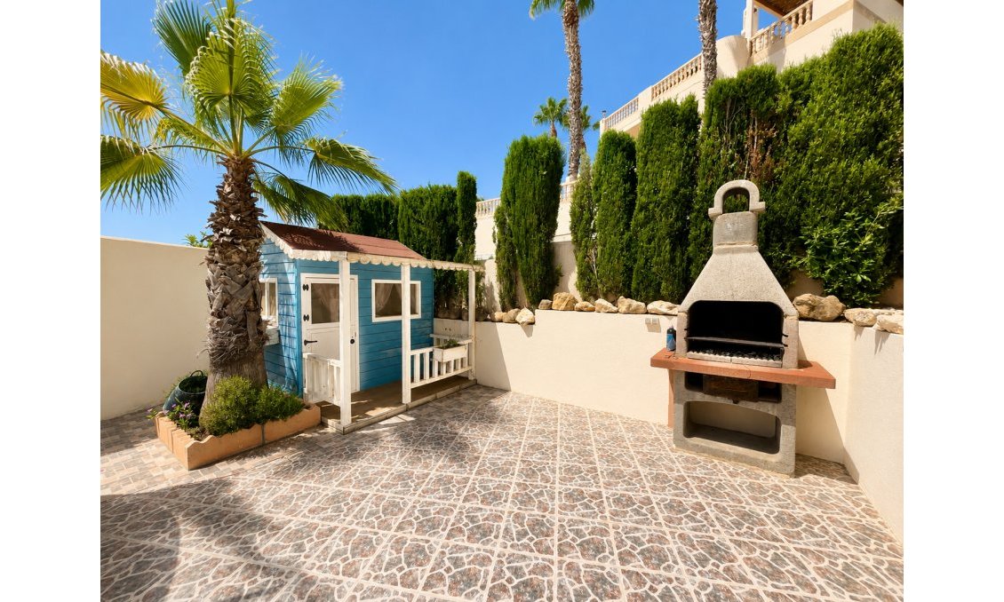 Használt Ingatlanok - Villa -
Orihuela Costa - Costa Blanca