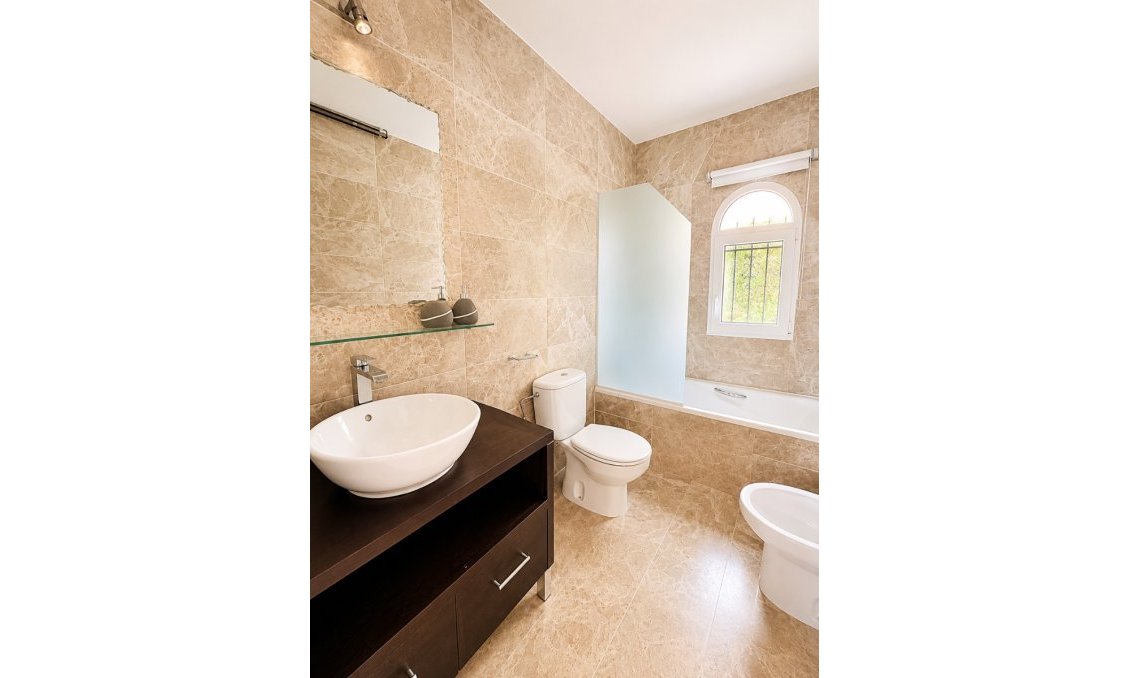 Használt Ingatlanok - Villa -
Orihuela Costa - Costa Blanca