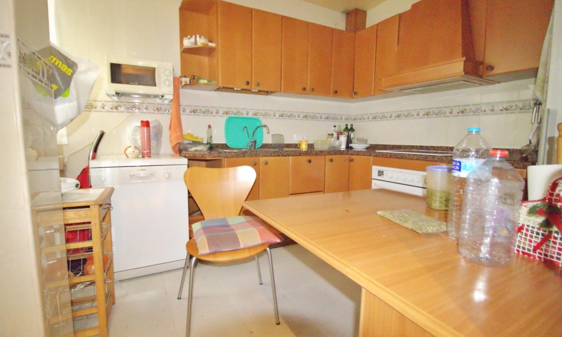 Wiederverkauf - Wohnung -
Alicante - Benalua