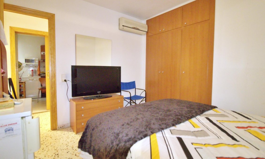 Wiederverkauf - Wohnung -
Alicante - Benalua