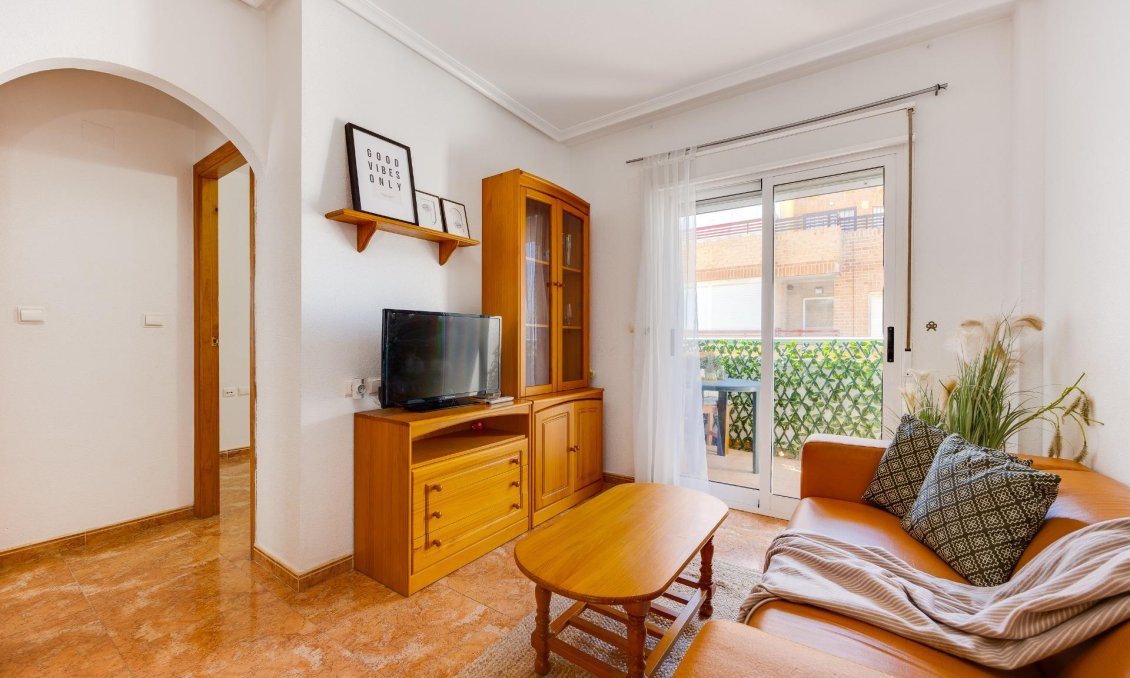 Segunda mano - Apartamento -
Torrevieja - Centro