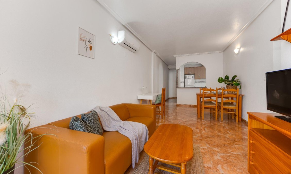 Segunda mano - Apartamento -
Torrevieja - Centro