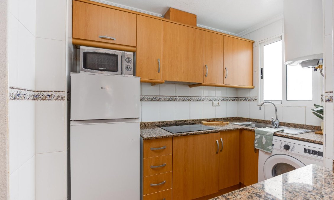 Segunda mano - Apartamento -
Torrevieja - Centro