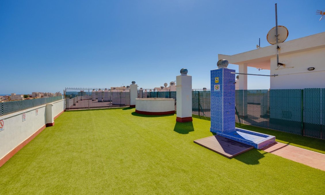 Segunda mano - Apartamento -
Torrevieja - Centro