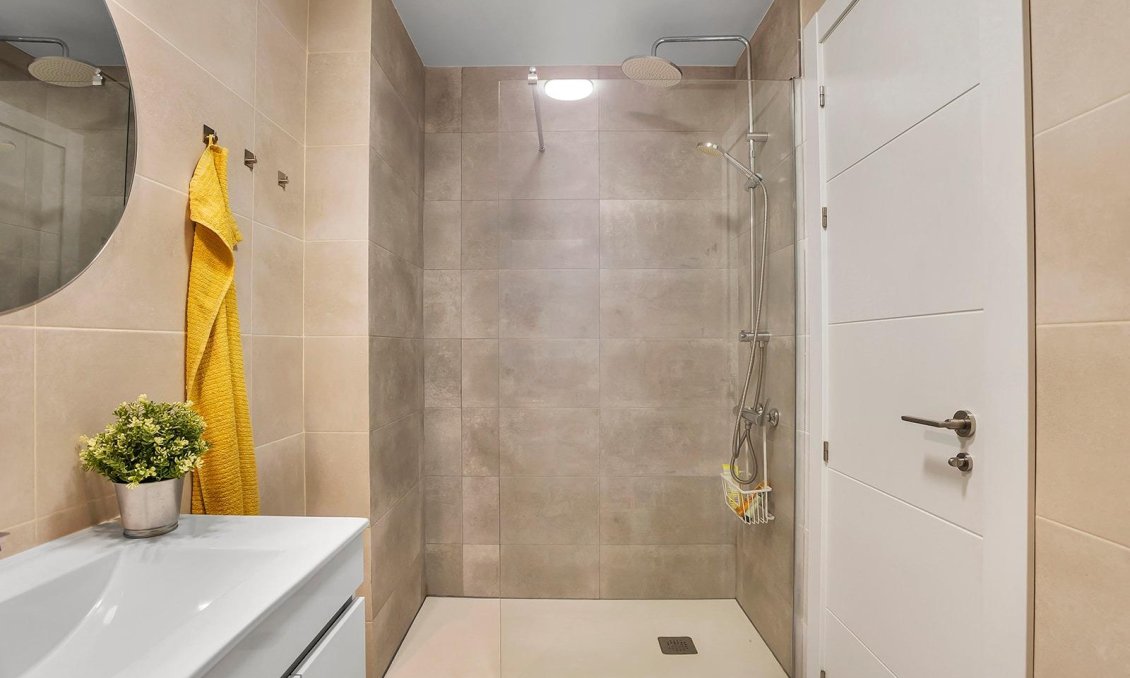 Wiederverkauf - Wohnung -
Torrevieja - Playa de los Locos