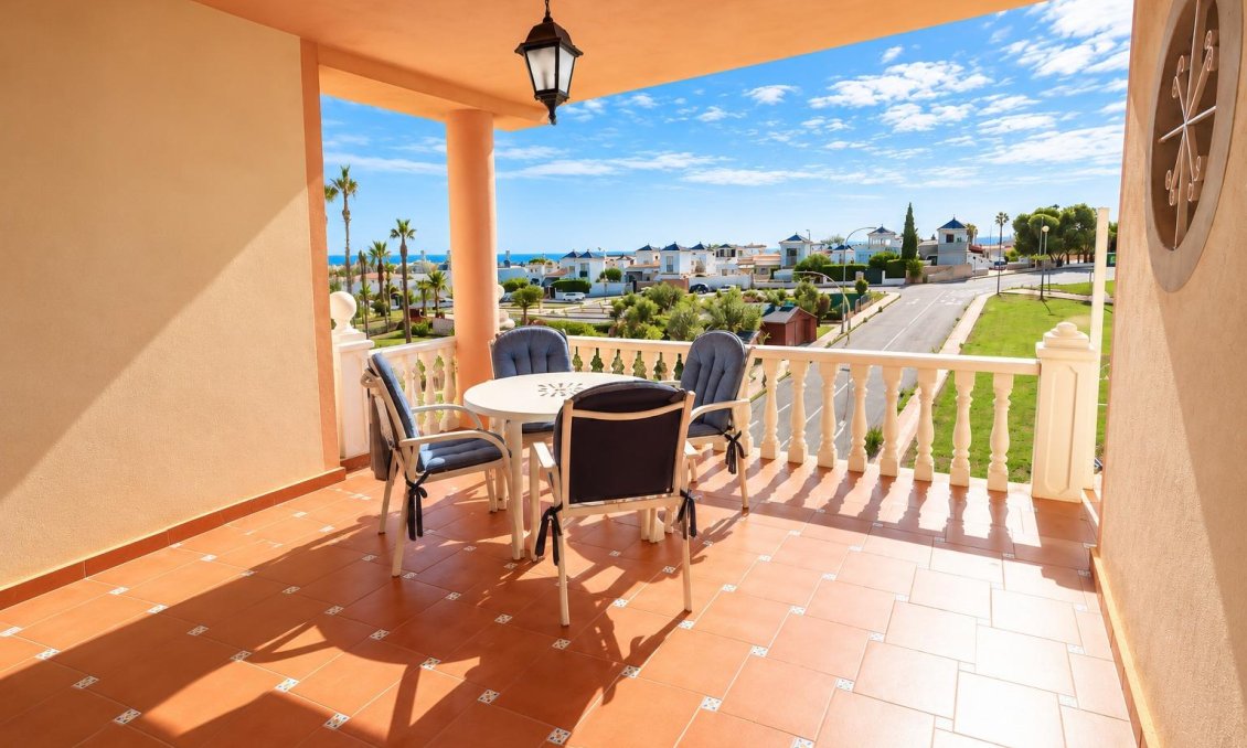 Resale - Apartment -
Torrevieja - Costa Blanca