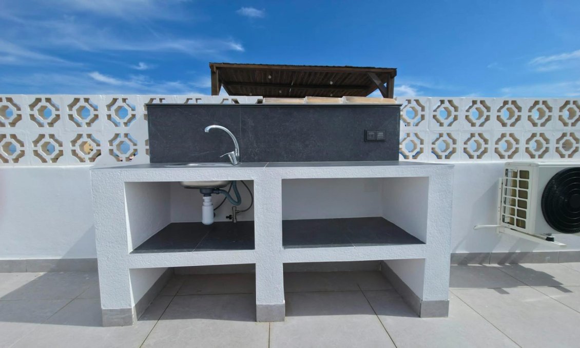 Wiederverkauf - Bungalow -
Torrevieja - Zona Los Frutales