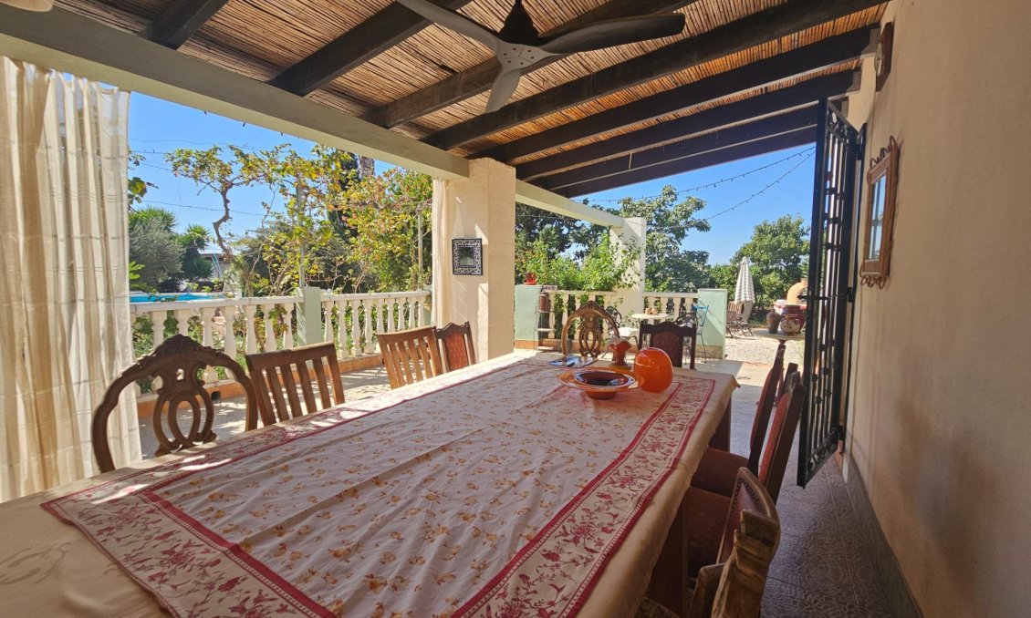 Wiederverkauf - Villa -
Orihuela - Molins-campaneta-san Bartolomé