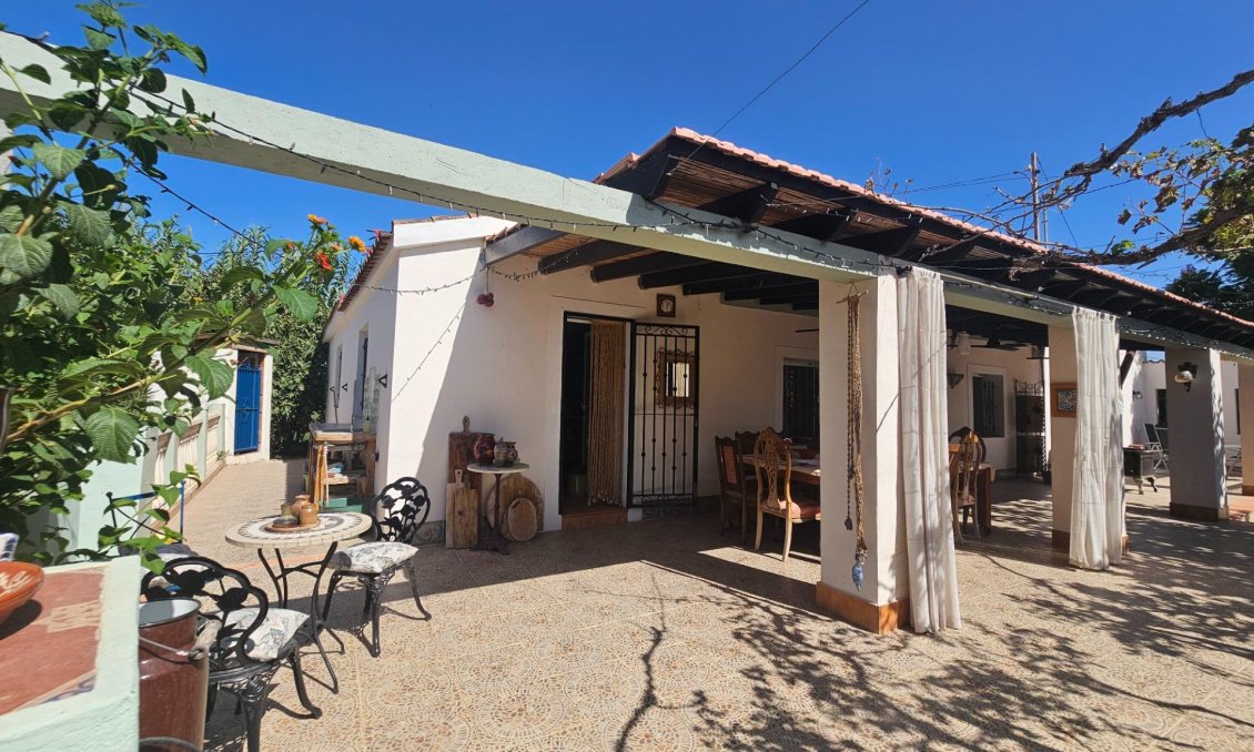 Wiederverkauf - Villa -
Orihuela - Molins-campaneta-san Bartolomé