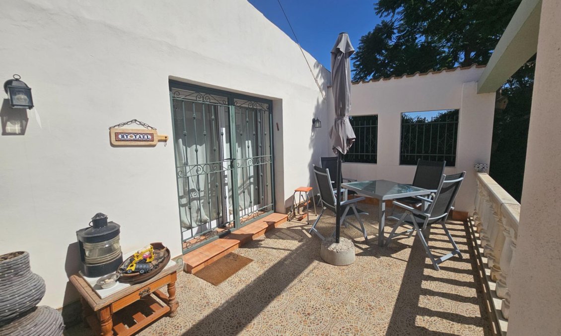 Wiederverkauf - Villa -
Orihuela - Molins-campaneta-san Bartolomé