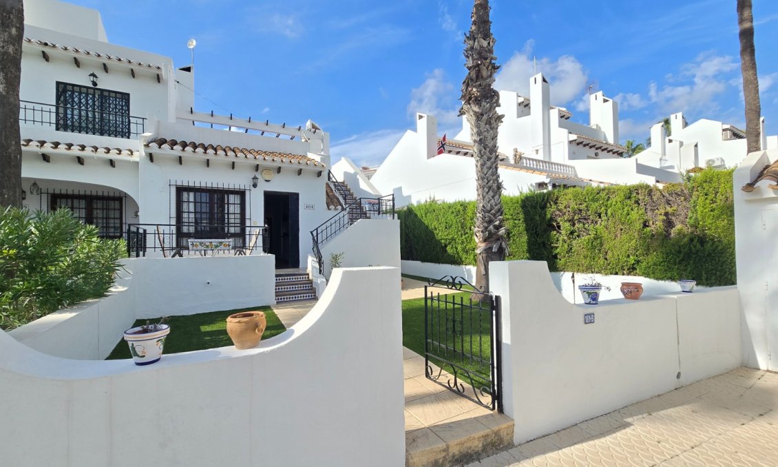 Revânzare - Casă înșiruită -
Villamartin - Costa Blanca