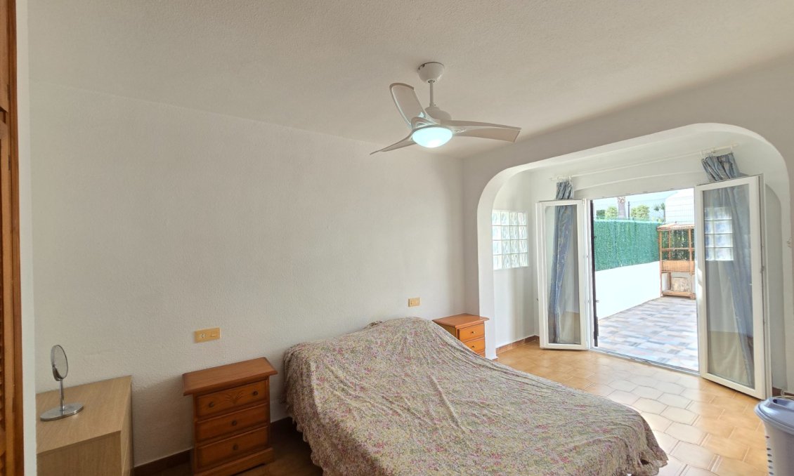 Revânzare - Casă înșiruită -
Villamartin - Costa Blanca
