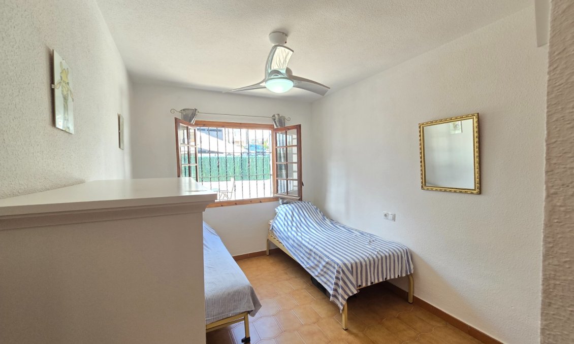 Revânzare - Casă înșiruită -
Villamartin - Costa Blanca