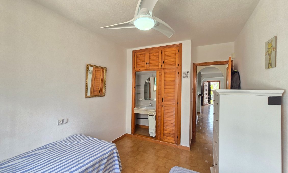 Revânzare - Casă înșiruită -
Villamartin - Costa Blanca