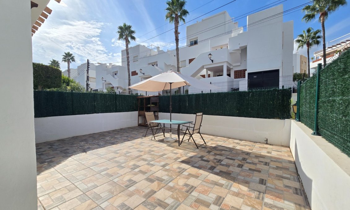 Revânzare - Casă înșiruită -
Villamartin - Costa Blanca