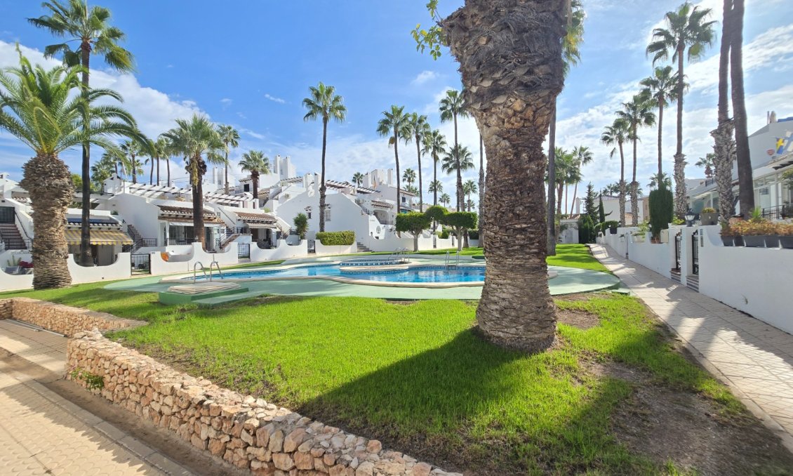 Revânzare - Casă înșiruită -
Villamartin - Costa Blanca