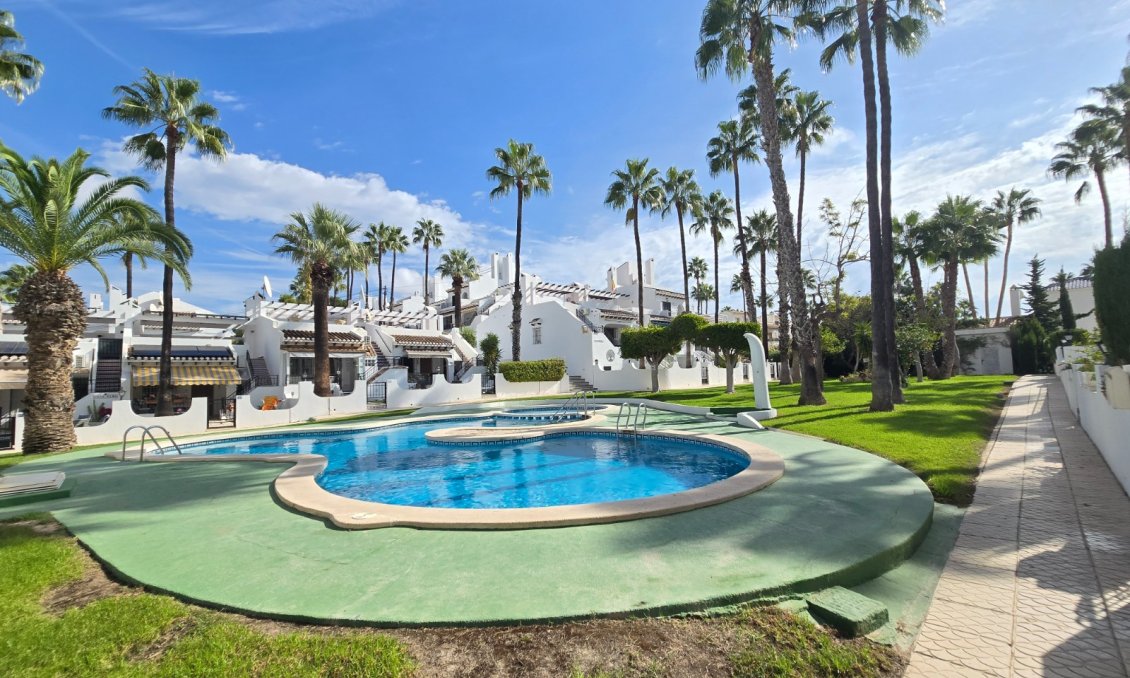 Revânzare - Casă înșiruită -
Villamartin - Costa Blanca