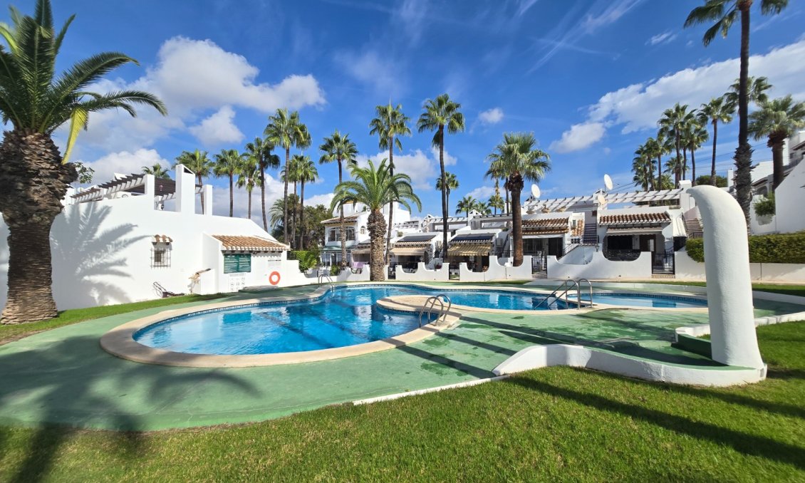 Revânzare - Casă înșiruită -
Villamartin - Costa Blanca