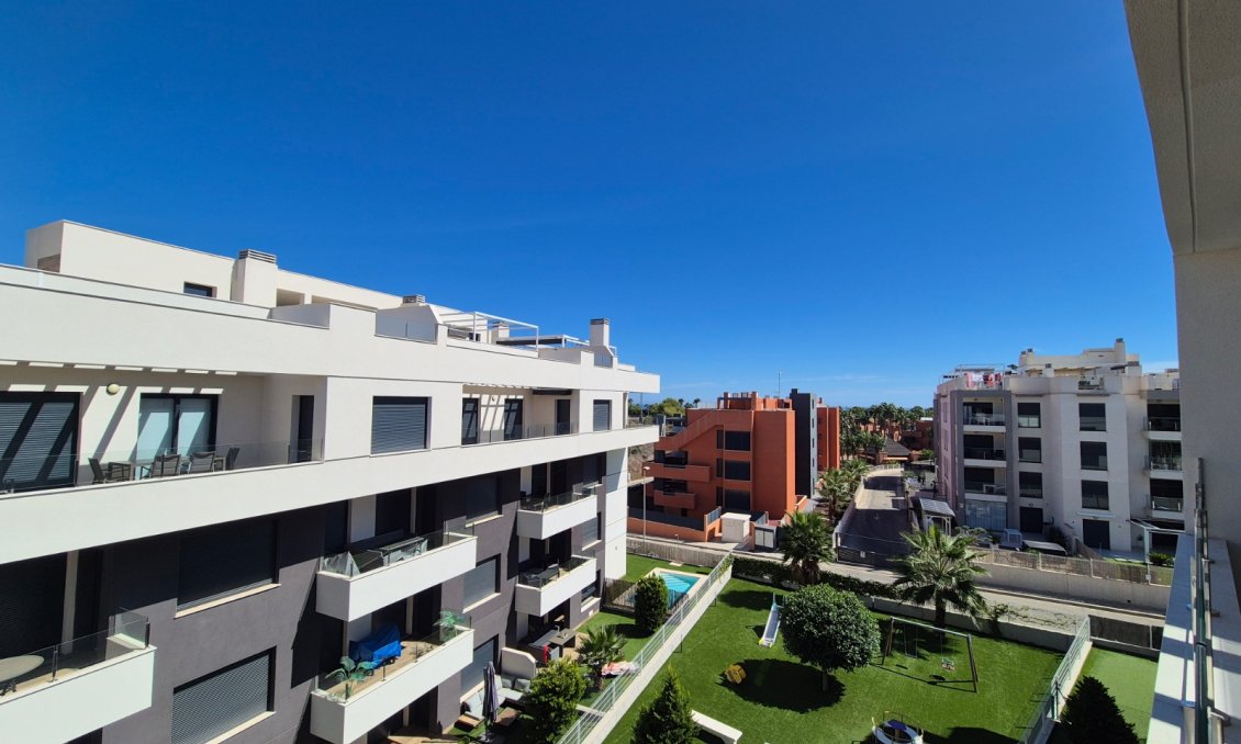 Segunda mano - Ático -
Orihuela - Inland