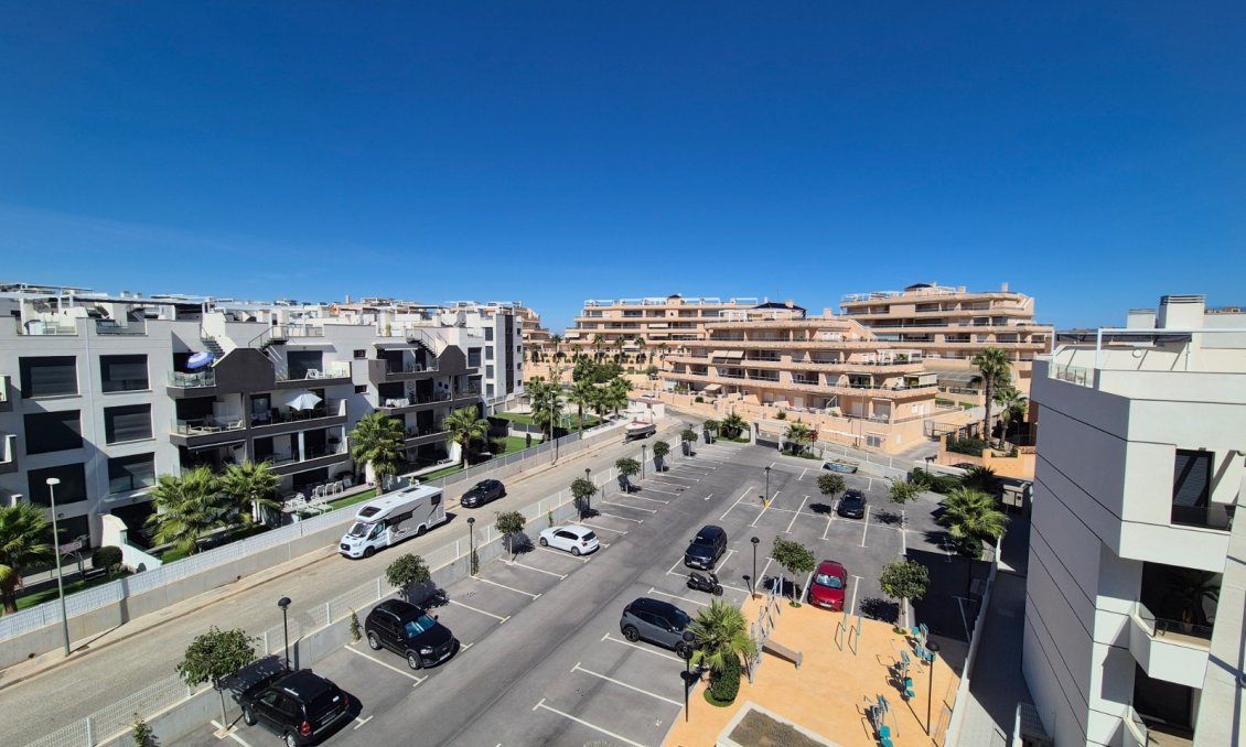 Segunda mano - Ático -
Orihuela - Inland