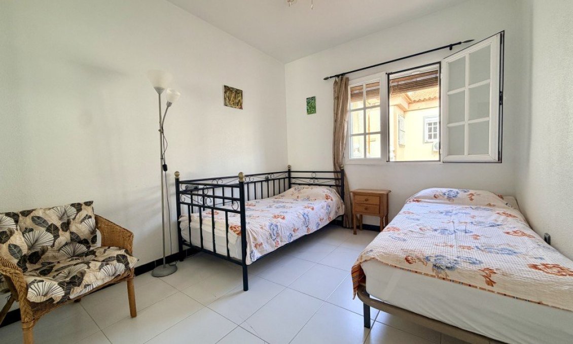 Segunda mano - Bungalow -
Torrevieja - Costa Blanca