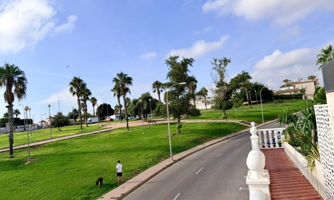 Segunda mano - Bungalow -
Torrevieja - Costa Blanca