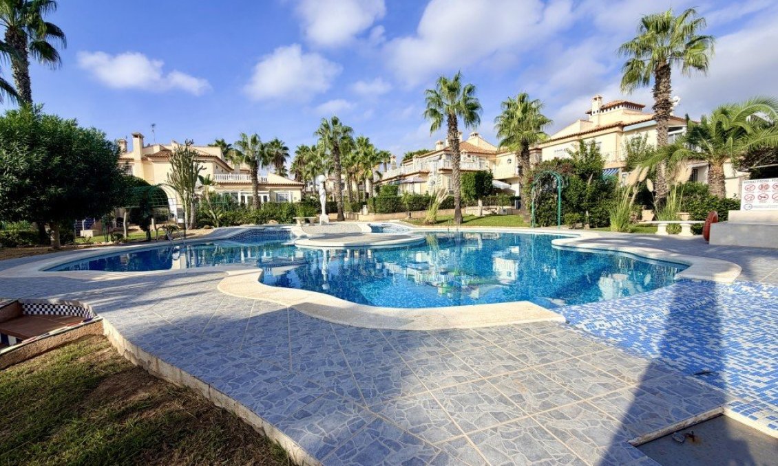 Segunda mano - Bungalow -
Torrevieja - Costa Blanca