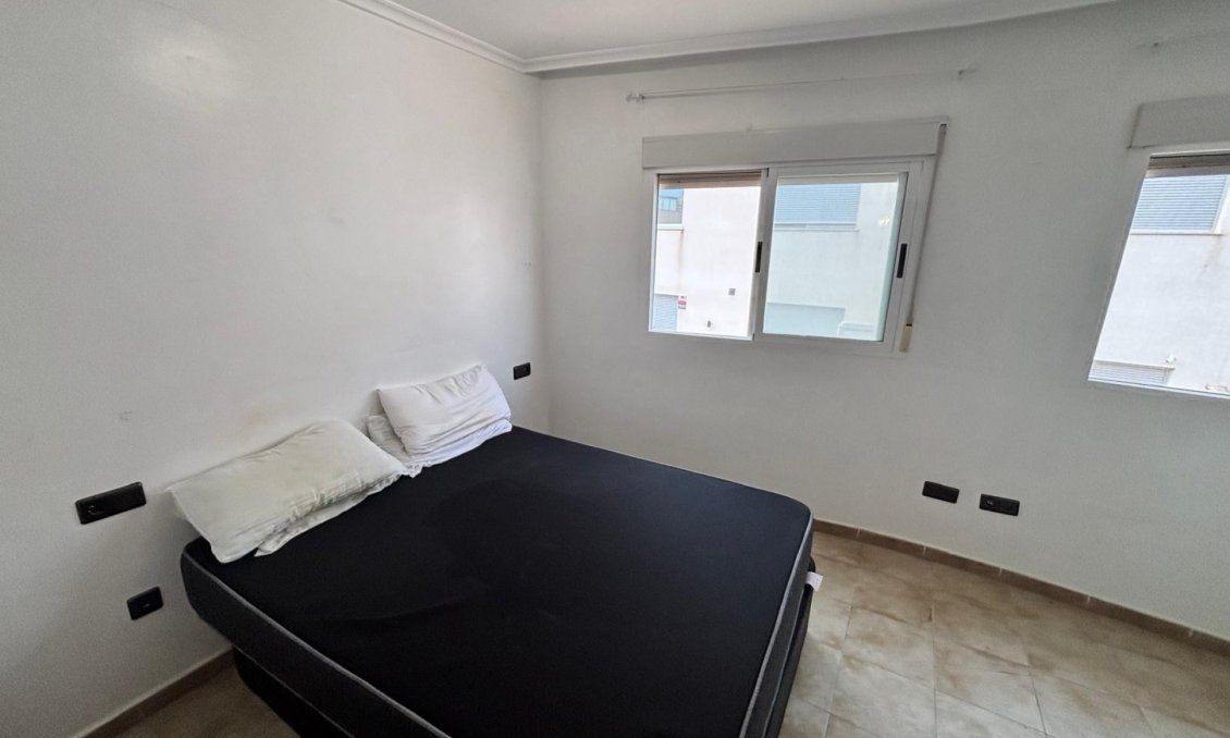 Revente - Maison de ville -
Guardamar del Segura - Costa Blanca
