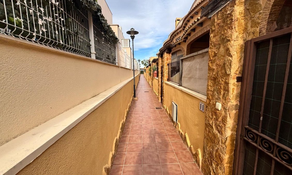 Revente - Maison de ville -
Guardamar del Segura - Costa Blanca