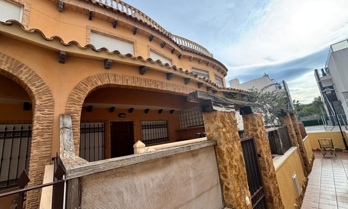 Revente - Maison de ville -
Guardamar del Segura - Costa Blanca