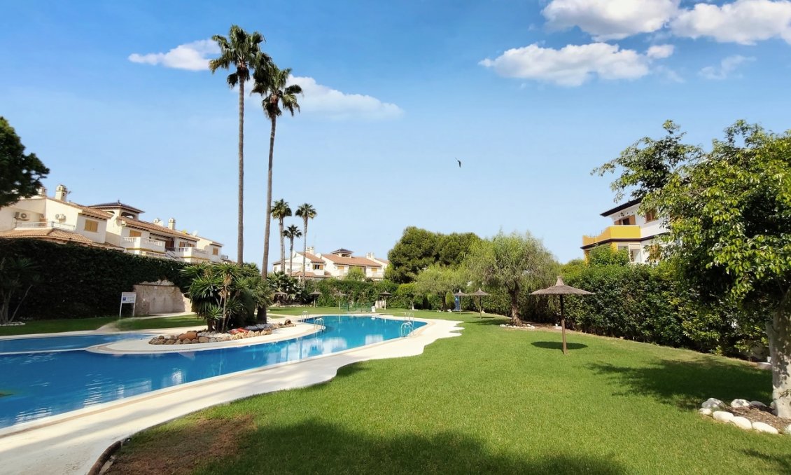 Segunda mano - Ático -
Mil Palmeras - Costa Blanca
