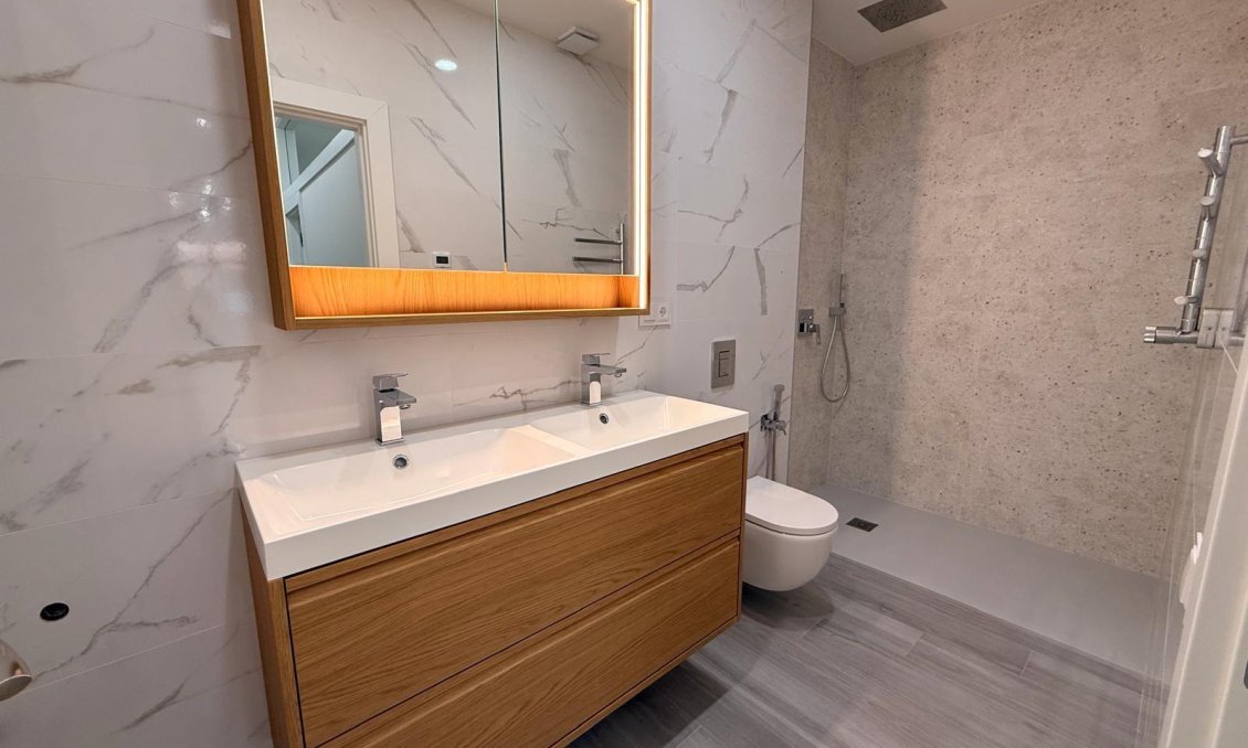 Resale - Apartment -
Torrevieja - Playa del Cura