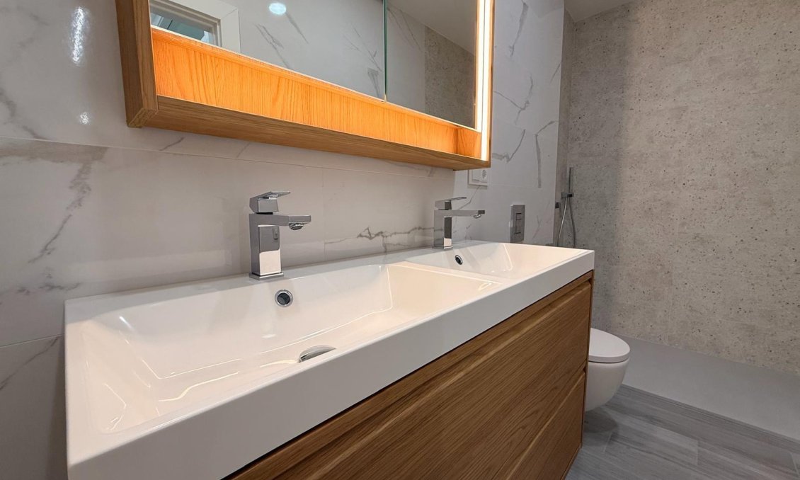 Resale - Apartment -
Torrevieja - Playa del Cura