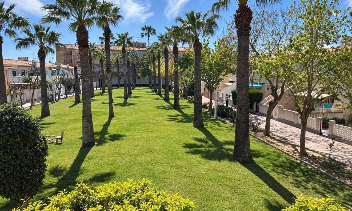 Revânzare - Apartament -
Orihuela Costa - La Regia