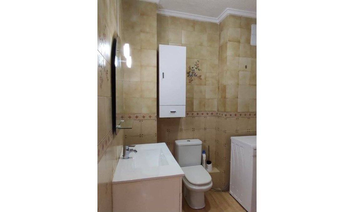 Revânzare - Apartament -
Orihuela Costa - La Regia