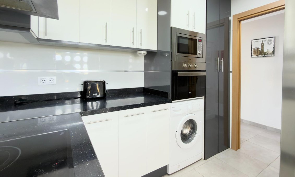 Segunda mano - Apartamento -
Guardamar del Segura - Urbanizaciones