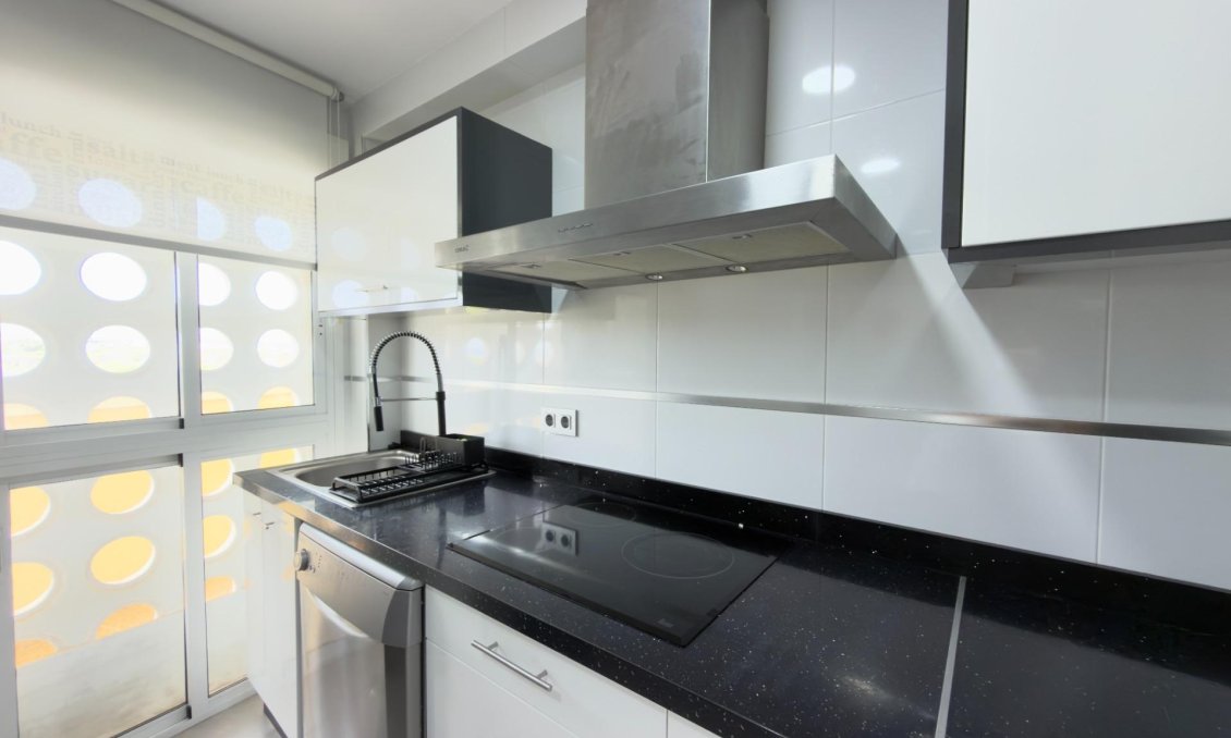 Segunda mano - Apartamento -
Guardamar del Segura - Urbanizaciones