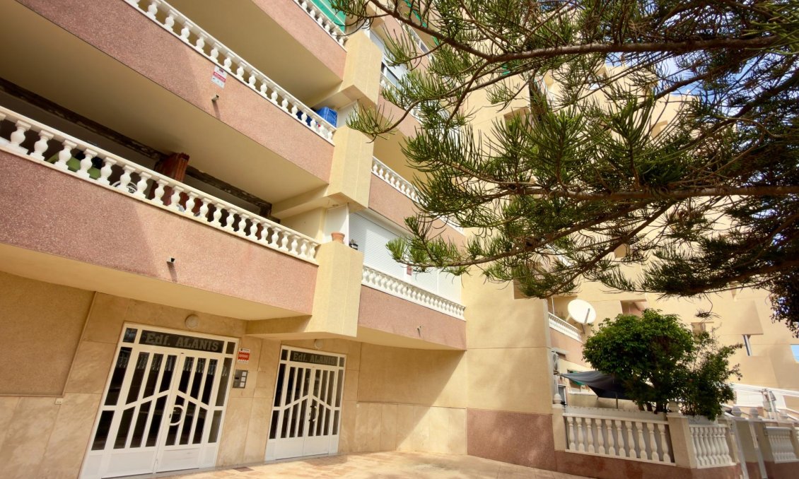 Segunda mano - Apartamento -
Guardamar del Segura - Urbanizaciones