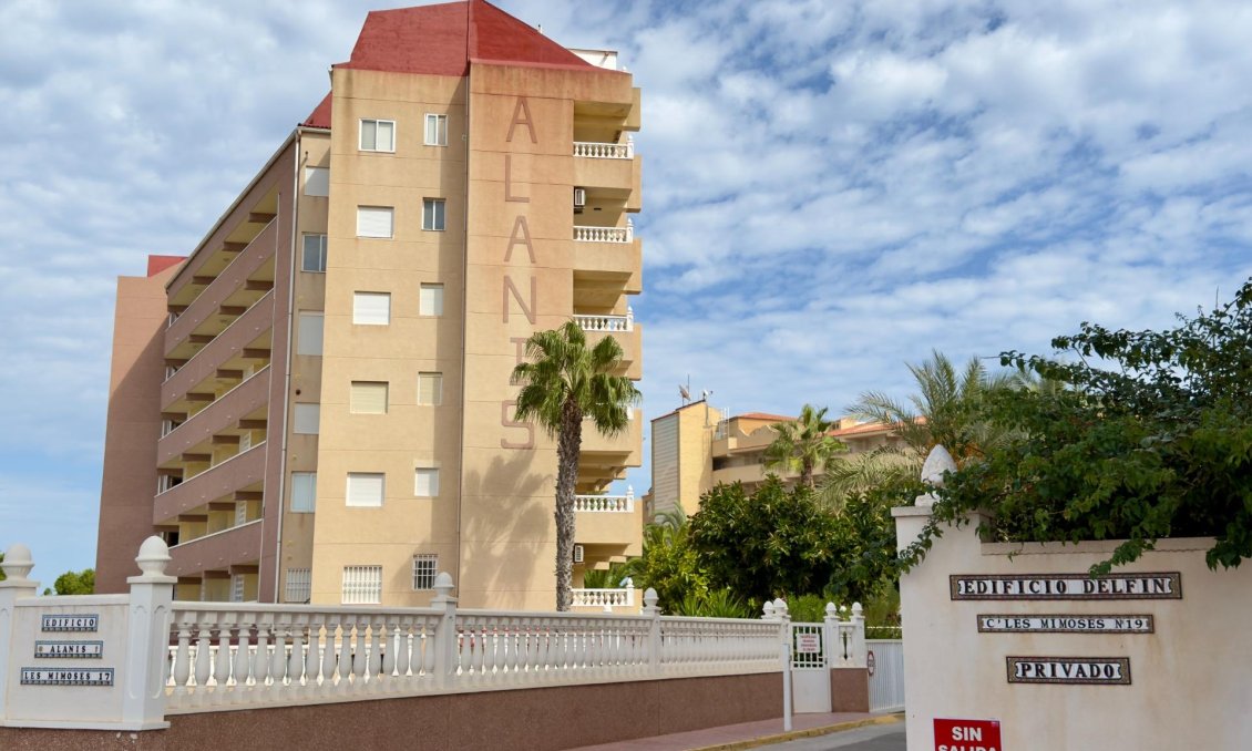 Segunda mano - Apartamento -
Guardamar del Segura - Urbanizaciones