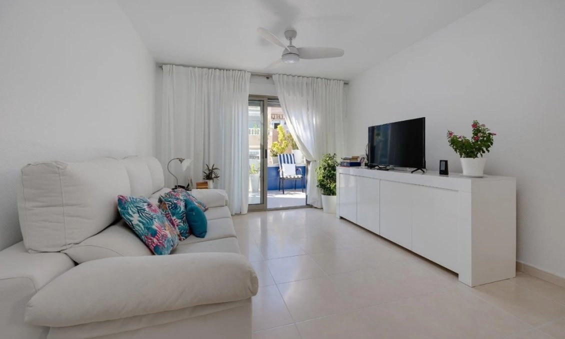 Használt Ingatlanok - Tetőtéri lakás -
Torrevieja - Costa Blanca