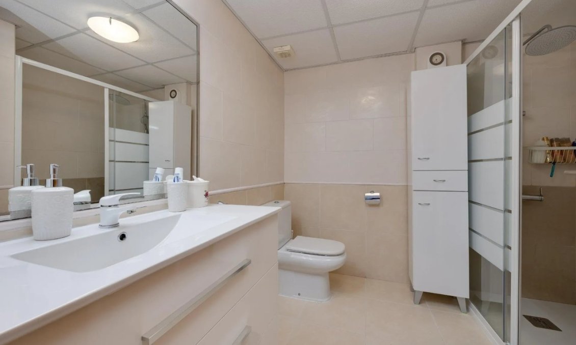 Használt Ingatlanok - Tetőtéri lakás -
Torrevieja - Costa Blanca
