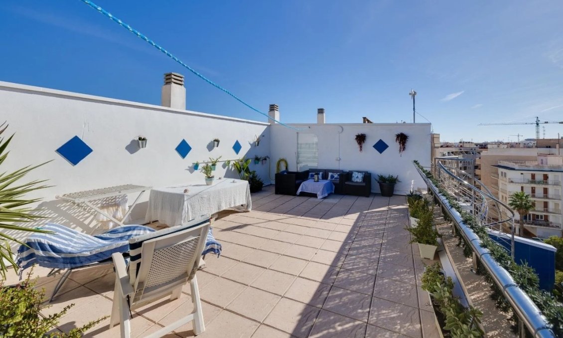 Használt Ingatlanok - Tetőtéri lakás -
Torrevieja - Costa Blanca