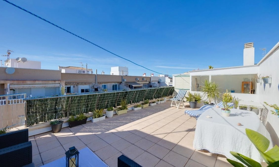 Használt Ingatlanok - Tetőtéri lakás -
Torrevieja - Costa Blanca