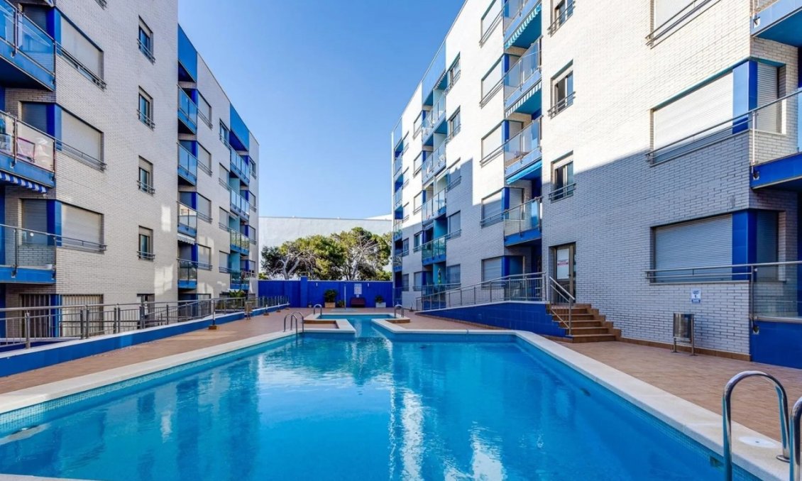 Használt Ingatlanok - Tetőtéri lakás -
Torrevieja - Costa Blanca